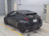 Toyota YARIS лот № 36338 оценка 4.5  с аукциона в Японии 5