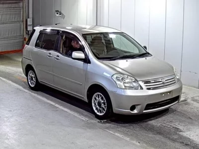 Toyota RAUM  с аукциона в Японии