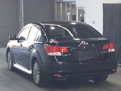 Subaru LEGACY B4  с аукциона в Японии