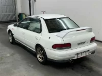 Subaru IMPREZA лот № 70015 оценка R  с аукциона в Японии 1