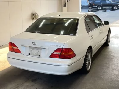 Toyota CELSIOR  с аукциона в Японии