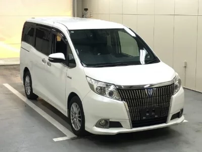 Toyota ESQUIRE  с аукциона в Японии