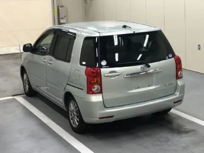 Toyota RAUM  с аукциона в Японии