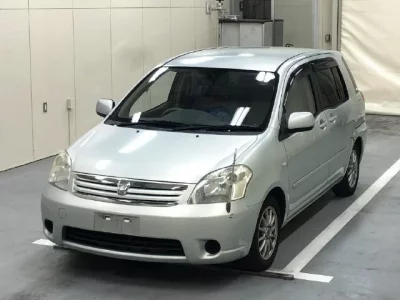 Toyota RAUM  с аукциона в Японии