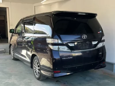 Toyota VELLFIRE  с аукциона в Японии