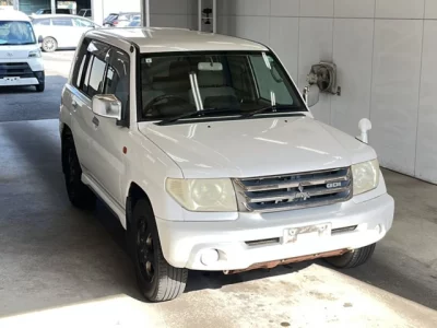 Mitsubishi PAJERO IO