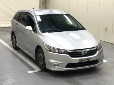 Honda STREAM  с аукциона в Японии