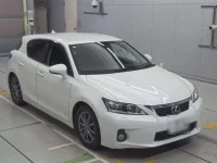 Lexus CT лот № 30237 оценка 4  с аукциона в Японии 4