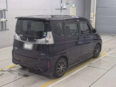 Mitsubishi DELICA D2  с аукциона в Японии