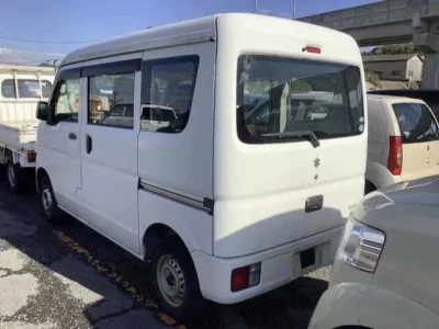 Suzuki EVERY  с аукциона в Японии