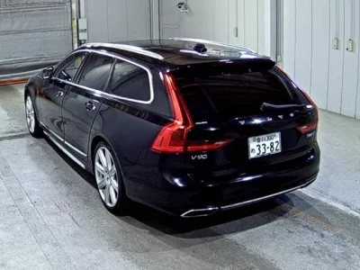 Volvo V90