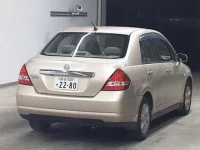 Nissan TIIDA LATIO лот № 2611 оценка 3.5  с аукциона в Японии 4