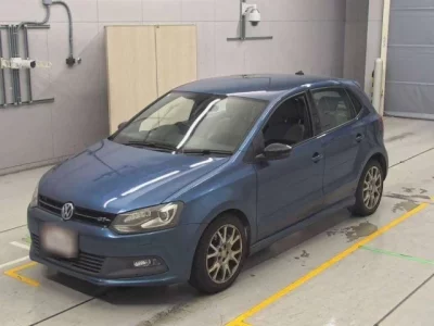 Volkswagen POLO  с аукциона в Японии