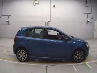 Volkswagen POLO  с аукциона в Японии