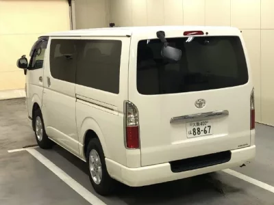 Toyota HIACE VAN