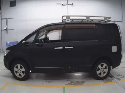 Mitsubishi DELICA D5  с аукциона в Японии