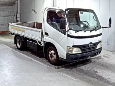Hino DUTRO  с аукциона в Японии