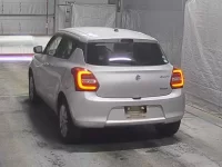 Suzuki SWIFT лот № 1365 оценка 3.5  с аукциона в Японии 7