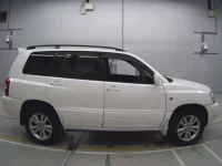 Toyota KLUGER лот № 90431 оценка RA  с аукциона в Японии 2