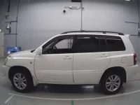 Toyota KLUGER лот № 90431 оценка RA  с аукциона в Японии 3