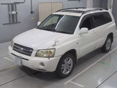 Toyota KLUGER  с аукциона в Японии