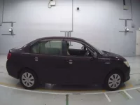 Toyota COROLLA AXIO лот № 30273 оценка 4  с аукциона в Японии 2