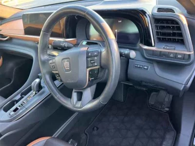 Toyota CROWN CROSSOVER