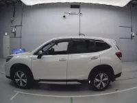 Subaru FORESTER лот № 36400 оценка 4.5  с аукциона в Японии 3