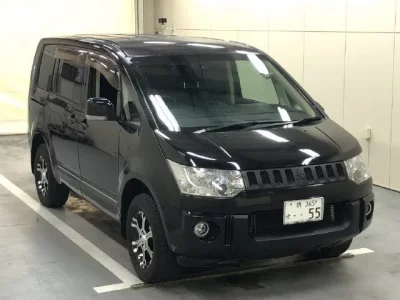 Mitsubishi DELICA D5