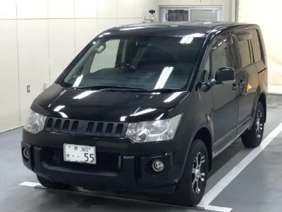 Mitsubishi DELICA D5
