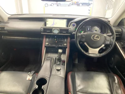 Lexus IS