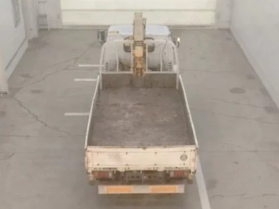 Isuzu ELF  с аукциона в Японии