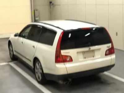 Nissan STAGEA