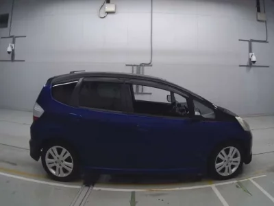 Honda FIT  с аукциона в Японии