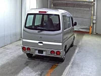 Mitsubishi MINICAB VAN лот № 5057 оценка R  с аукциона в Японии 4