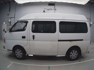 Nissan CARAVAN BUS