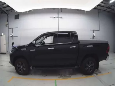 Toyota HILUX  с аукциона в Японии