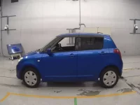 Suzuki SWIFT лот № 90484 оценка 3  с аукциона в Японии 3