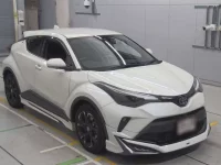 Toyota C-HR лот № 30297 оценка 4  с аукциона в Японии 4