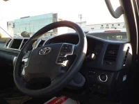 Toyota HIACE лот № 36423 оценка 6  с аукциона в Японии 6