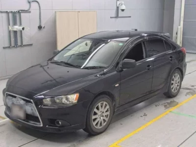 Mitsubishi GALANT FORTIS  с аукциона в Японии