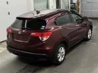 Honda VEZEL лот № 70092 оценка 3.5  с аукциона в Японии 4