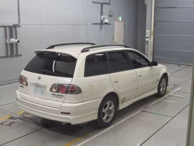 Toyota CALDINA  с аукциона в Японии