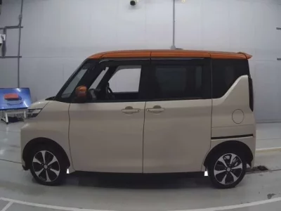 Mitsubishi EK X SPACE  с аукциона в Японии