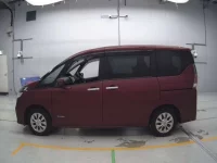 Nissan SERENA лот № 30313 оценка 3.5  с аукциона в Японии 3
