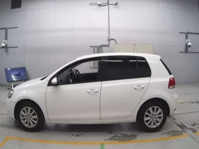Volkswagen GOLF  с аукциона в Японии