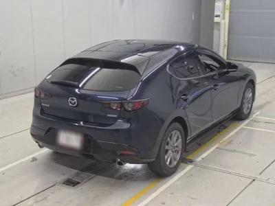 Mazda MAZDA3  с аукциона в Японии