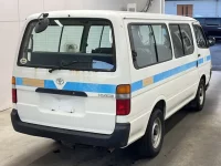 Toyota HIACE лот № 3252 оценка 3.5  с аукциона в Японии 1