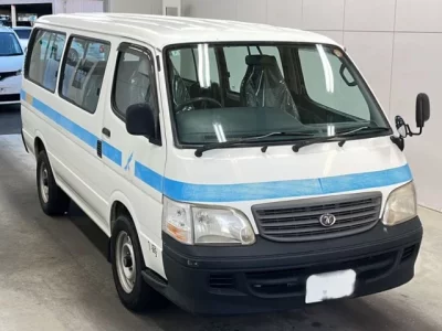 Toyota HIACE  с аукциона в Японии