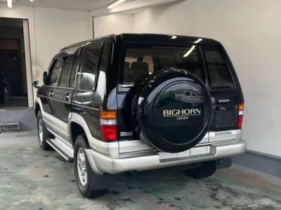 Isuzu BIGHORN